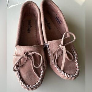 Women’s Minnetonka Mocassins